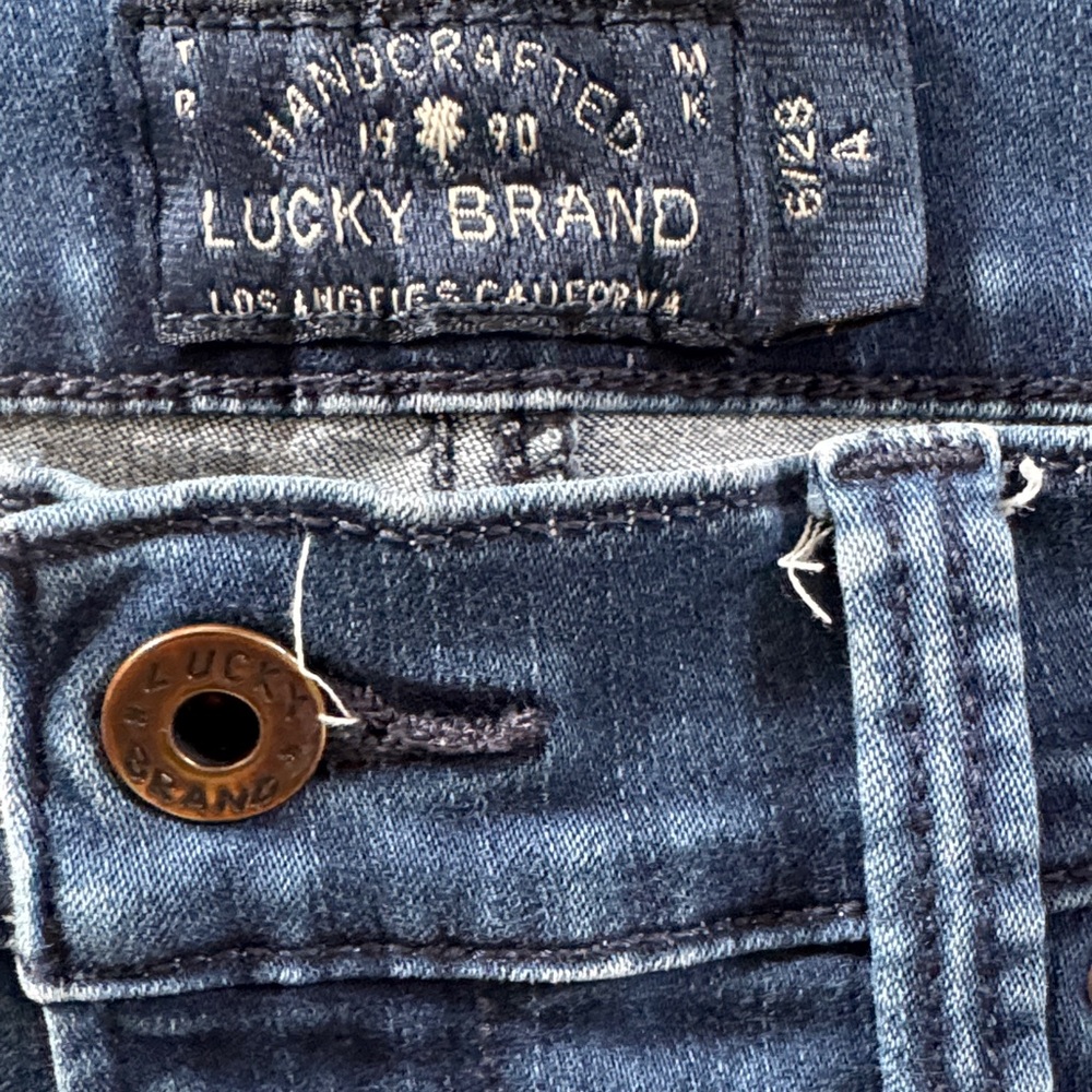 Lucky Brand Women's Skinny Jeans in Classic Blue - Picture 2 of 4